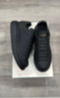 Alx mcqu33n black